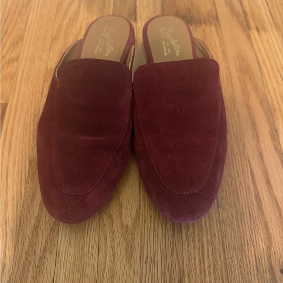 Seychelles Women's Deep Red Mules - Picture 3 of 3